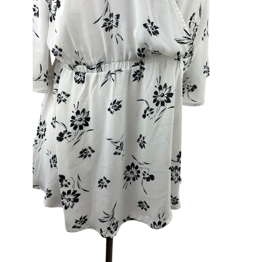 NWT Torrid Floral Georgette Flutter Sleeve Surplice Blouse Sheer Plus Size 1X - Picture 8 of 14